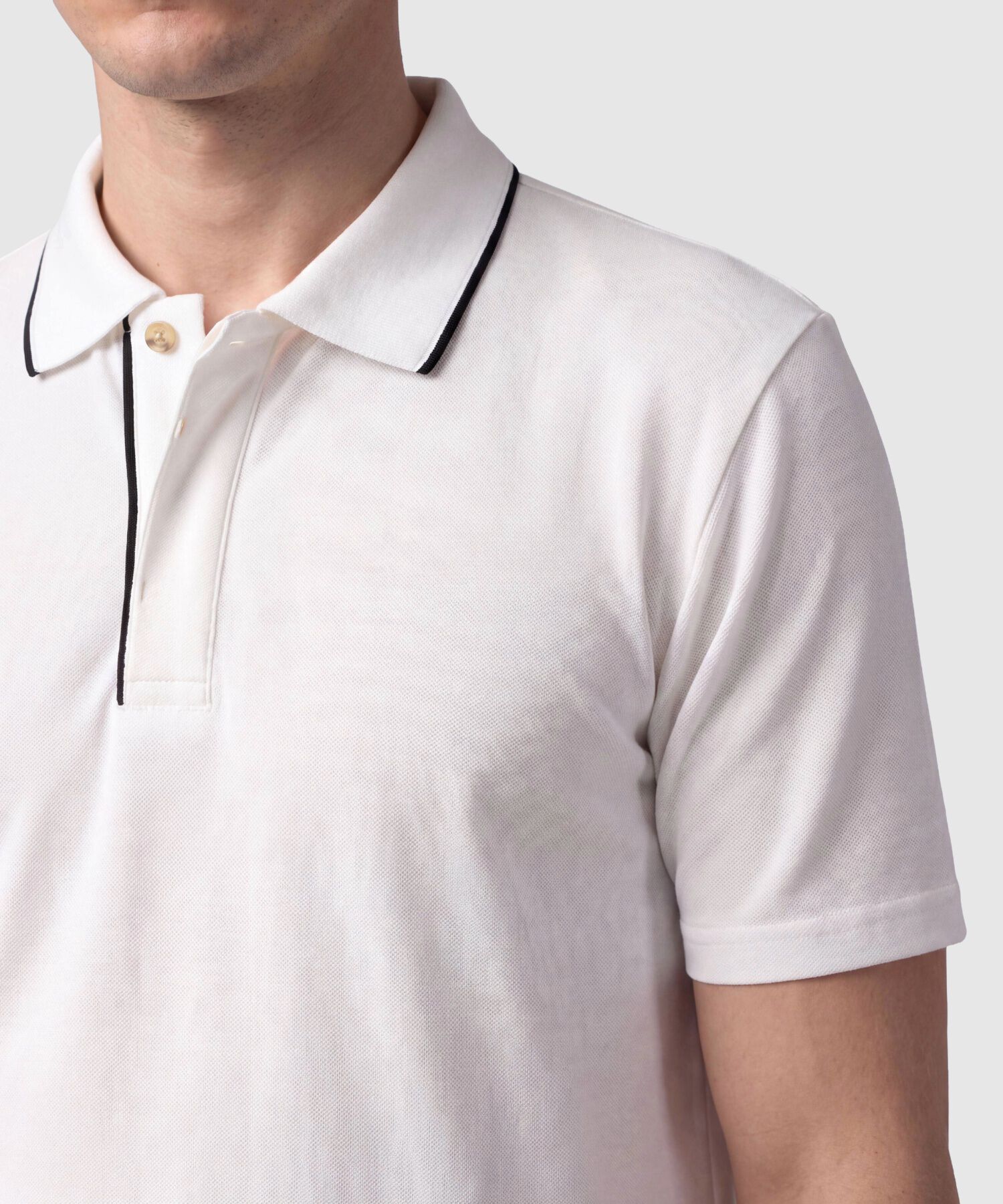 Polo Manga Corta Con Detalles En Contrastes Hombre