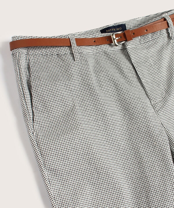 Pantalon Chino Estampado image number null