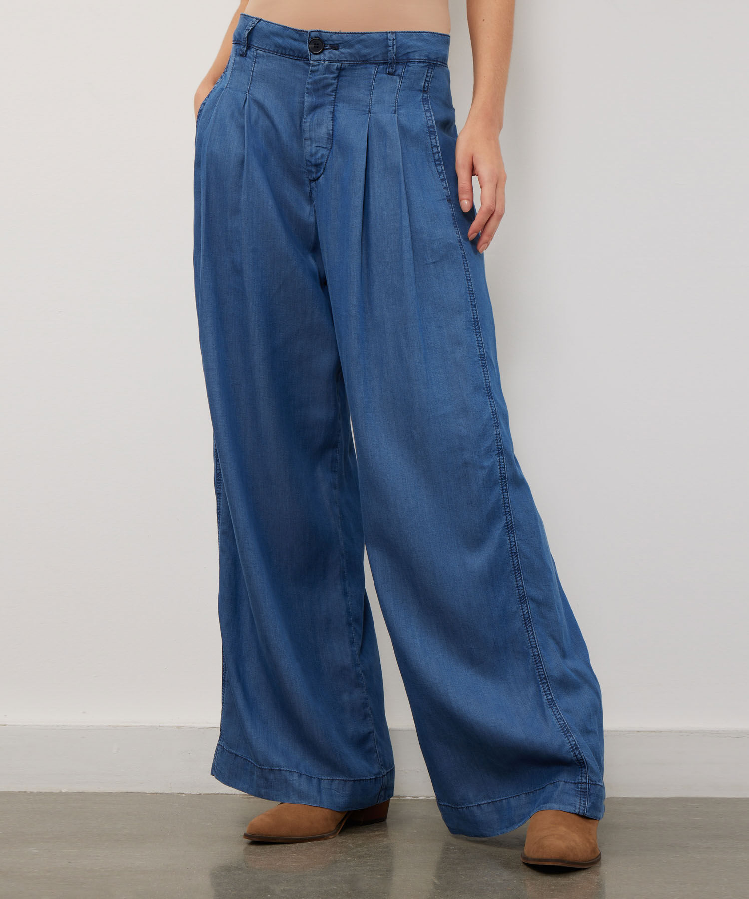 Pantalon Sastrero Con Prenses Tono Medio