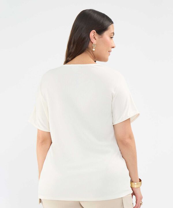 Camiseta con Anudado