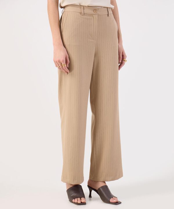Pantalón Beige Pierna Ancha image number null