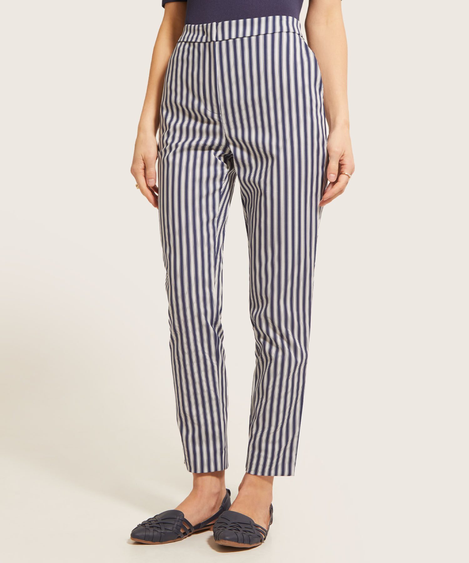 Pantalón Clásico Estampado Con Elástico En Posterior