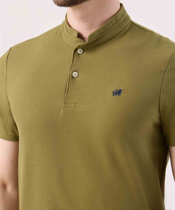 Polo Unicolor Con Bordado image number null