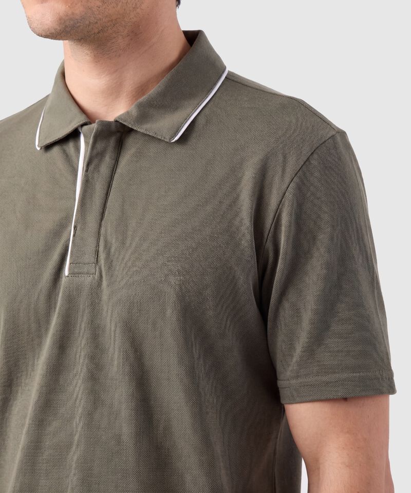 Polo Manga Corta Con Detalles En Contrastes Hombre