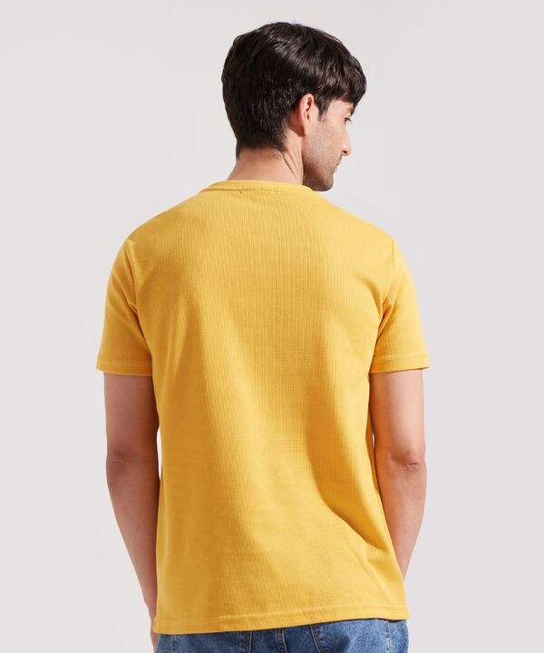 Camiseta Manga Corta Unicolor Cuello Henley image number null
