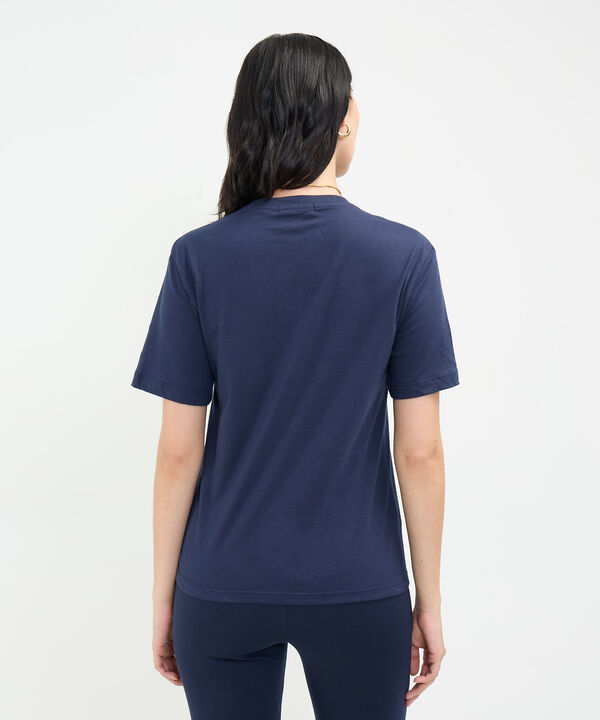 Camiseta con Bordado