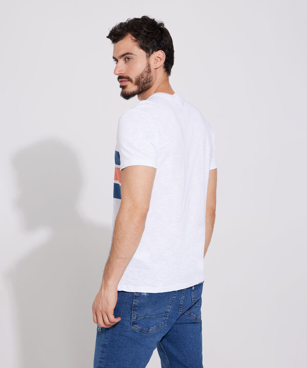 Camiseta Cuello Henley Estampada