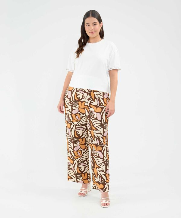 Camiseta con Bordado image number null