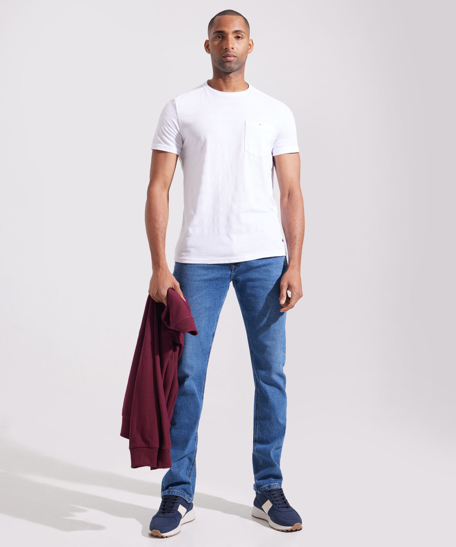 Camiseta Unicolor, Cuello Redondo Con Bolsillo De Parche