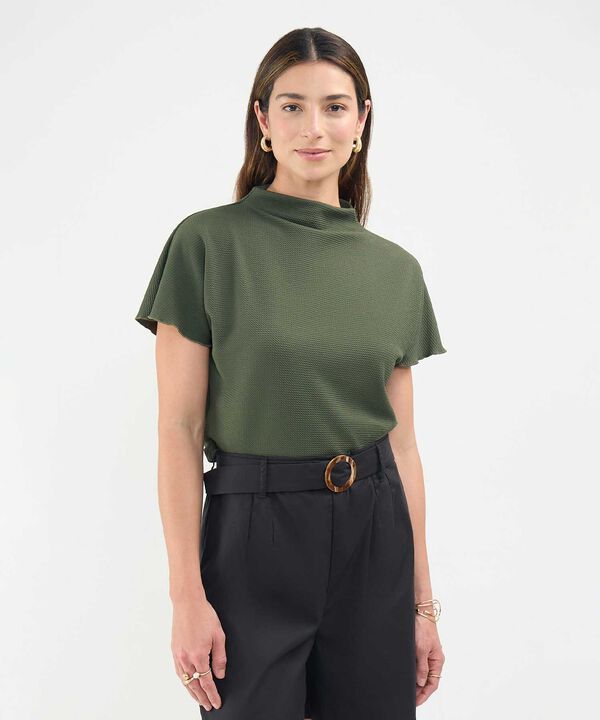 Camiseta Cuello Alto image number null