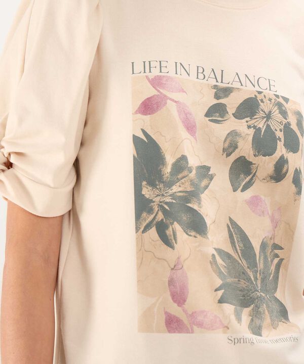 Camiseta Estampada con Ruche