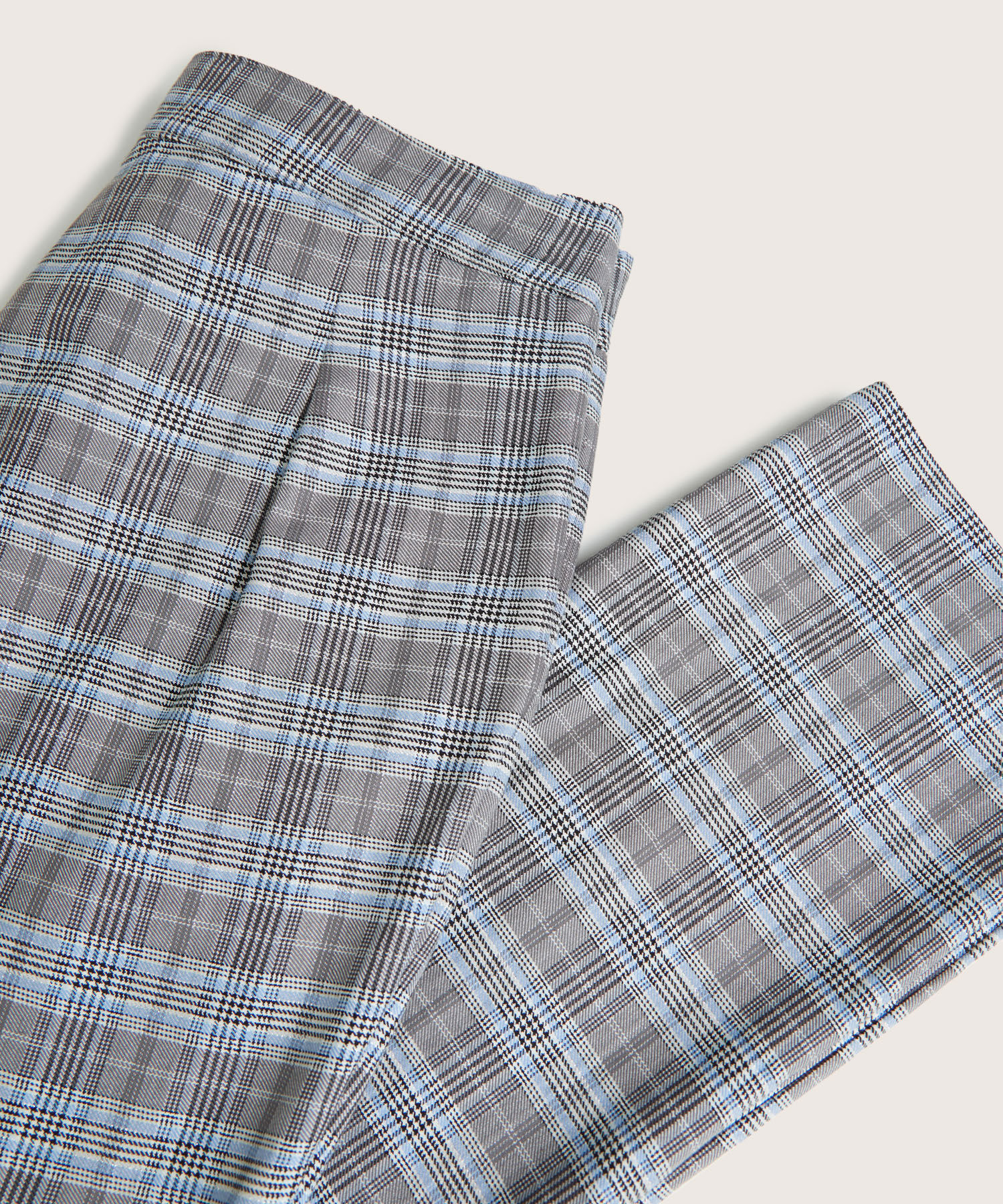 Pantalón Preteñido Con Broches