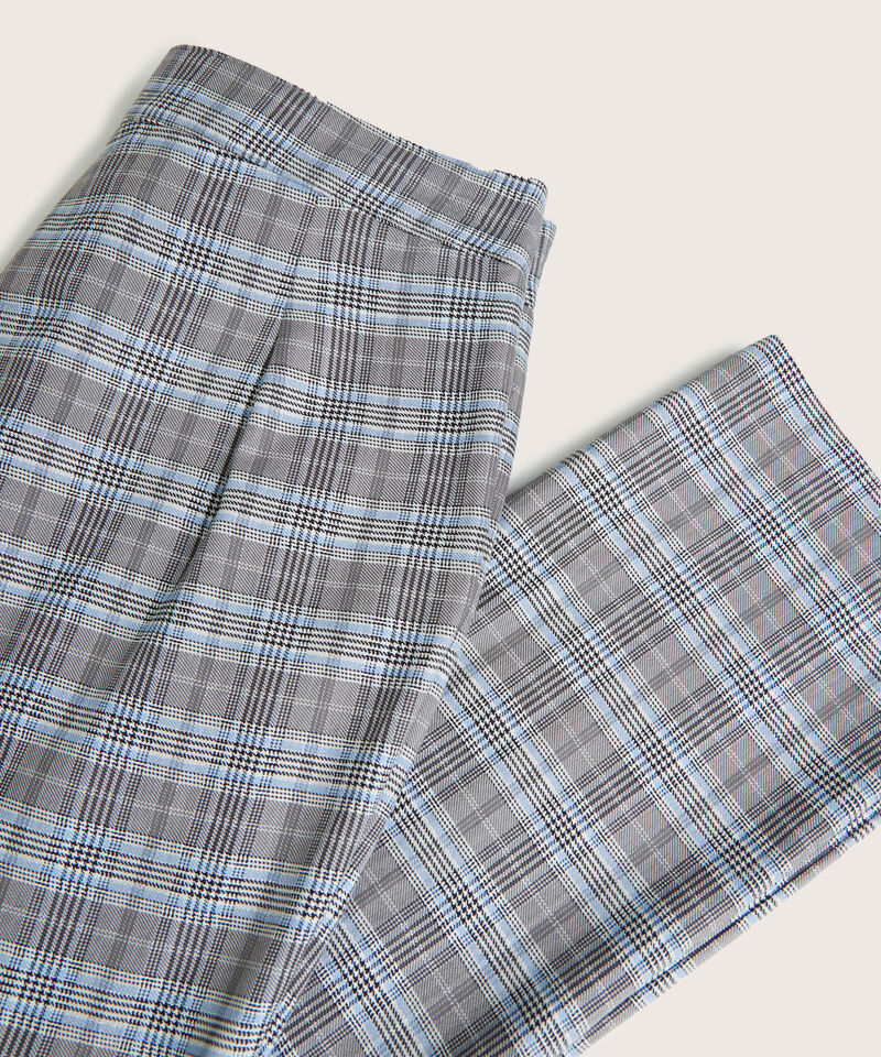 Pantalón Preteñido Con Broches