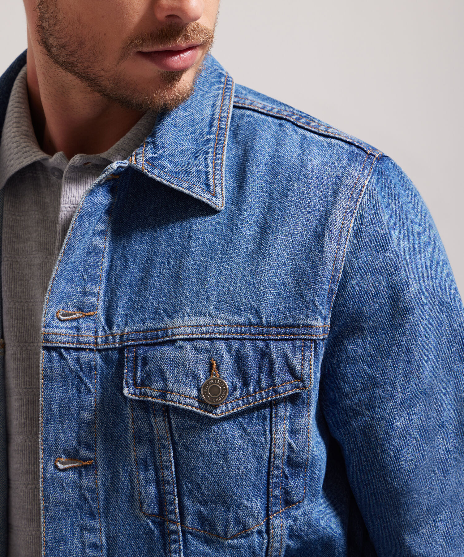 Chaqueta Trucker Tono Azul  Medio
