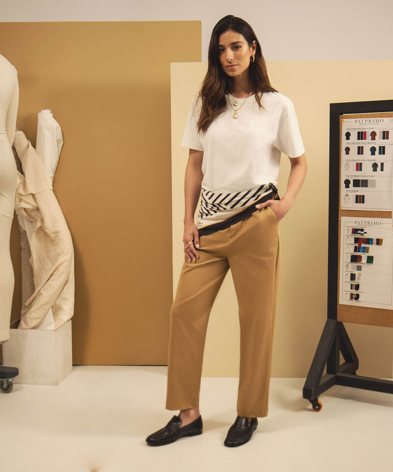 Pantal&oacute;n Recto Cl&aacute;sico Mujer