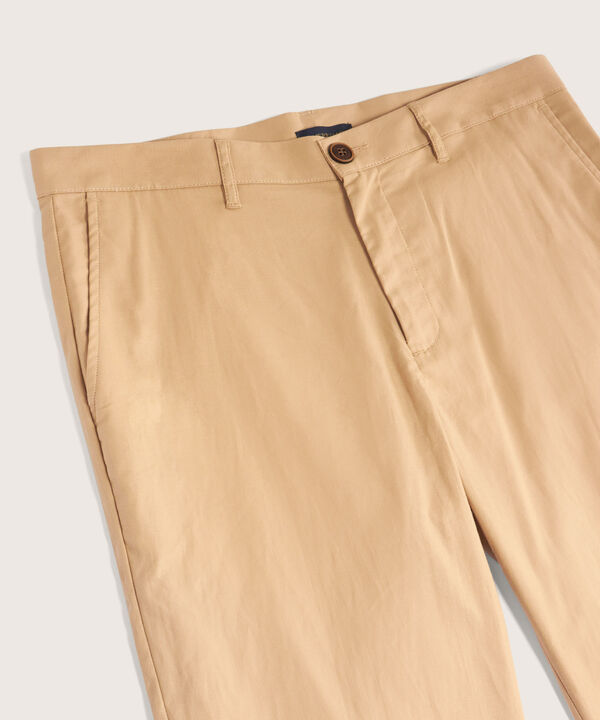 Pantalón Chino Unicolor Textura