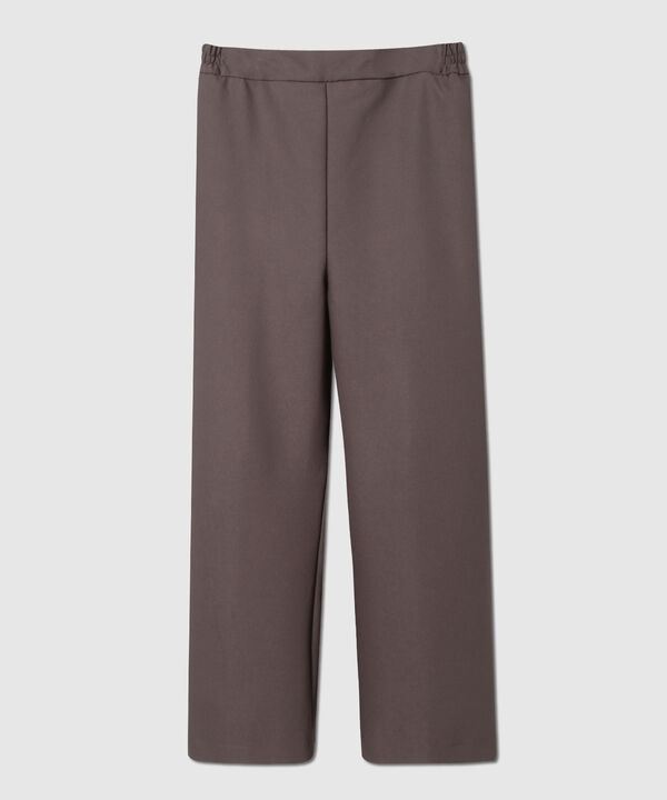 Pantalón Unicolor, Bota Recta Con Pretina Posterior Resortada Y Bolsillos Laterales