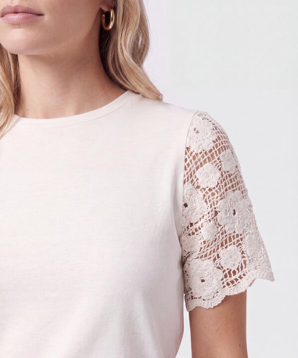 Camiseta Con Mangas De Encaje Para Mujer