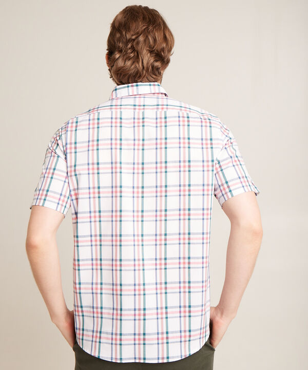Camisa Preteñida Manga Corta Con Bolsillo Y Silueta Regular Fit, Traveling Wave Línea Moda