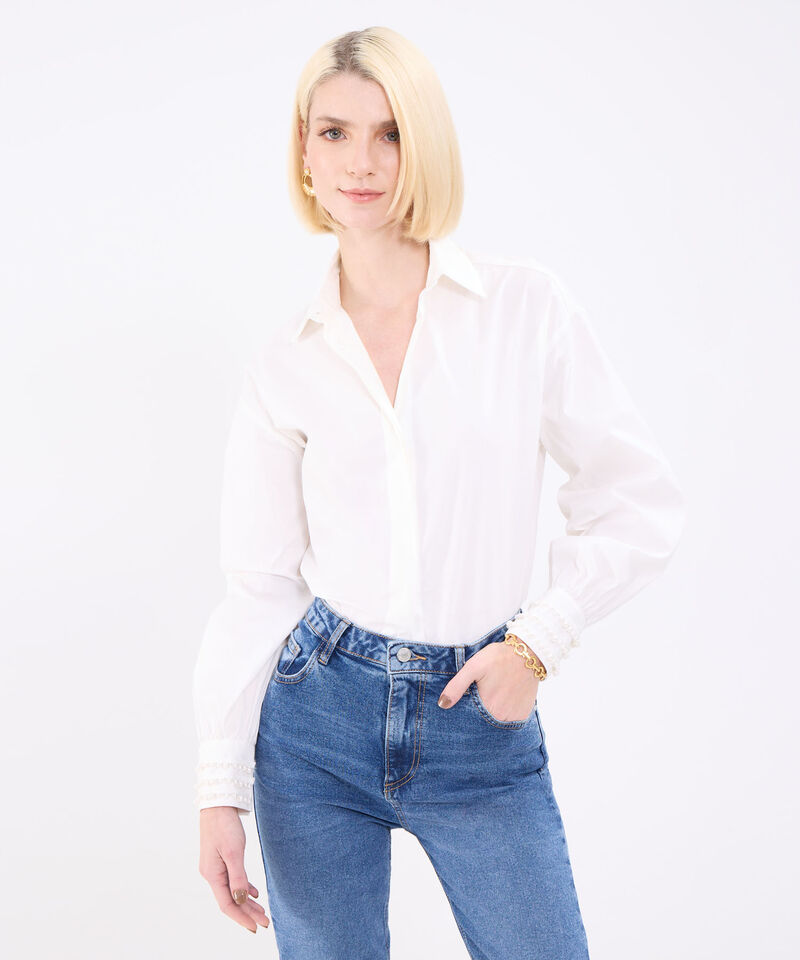 Camisa Unicolor Con Pedrería En Puño