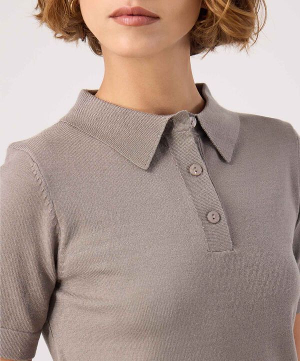 Polo unicolor  image number null