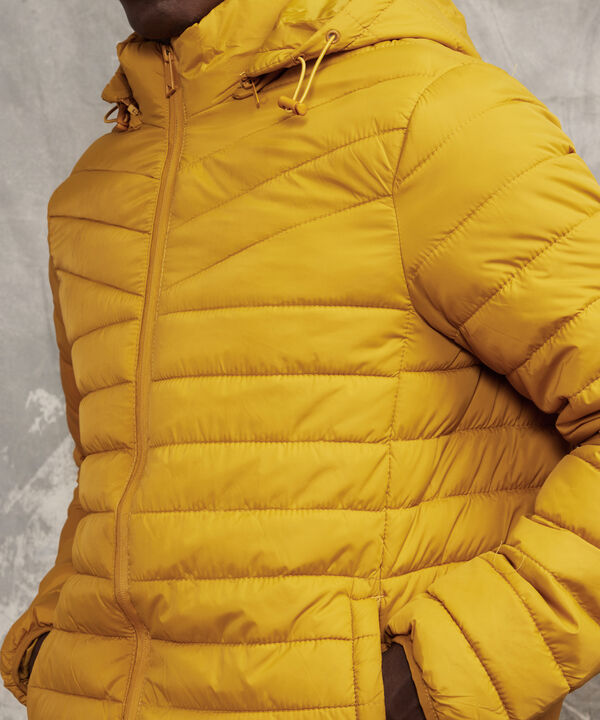 Chaqueta Con Capota Removible