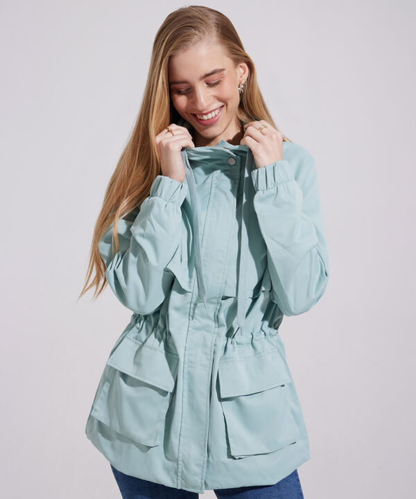 Chaqueta Tipo Parka Manga Larga Con Bolsillos De Fuelle