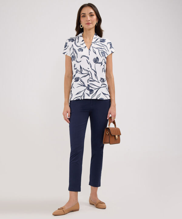 Pantalon Unicolor Chino Con Cinturon