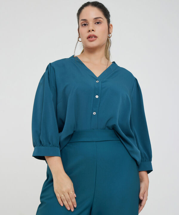 Blusa con Cuello Tipo Smoking