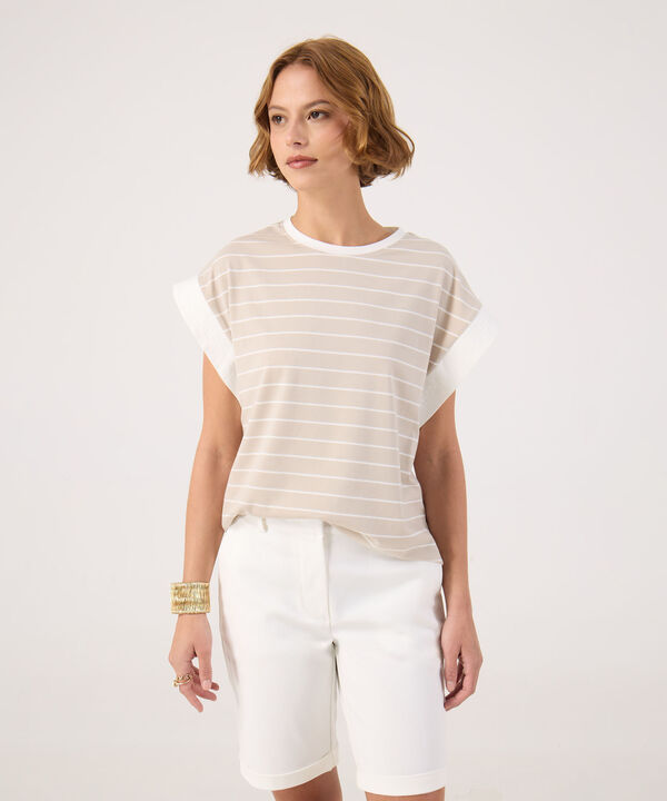 Camiseta a rayas  image number null