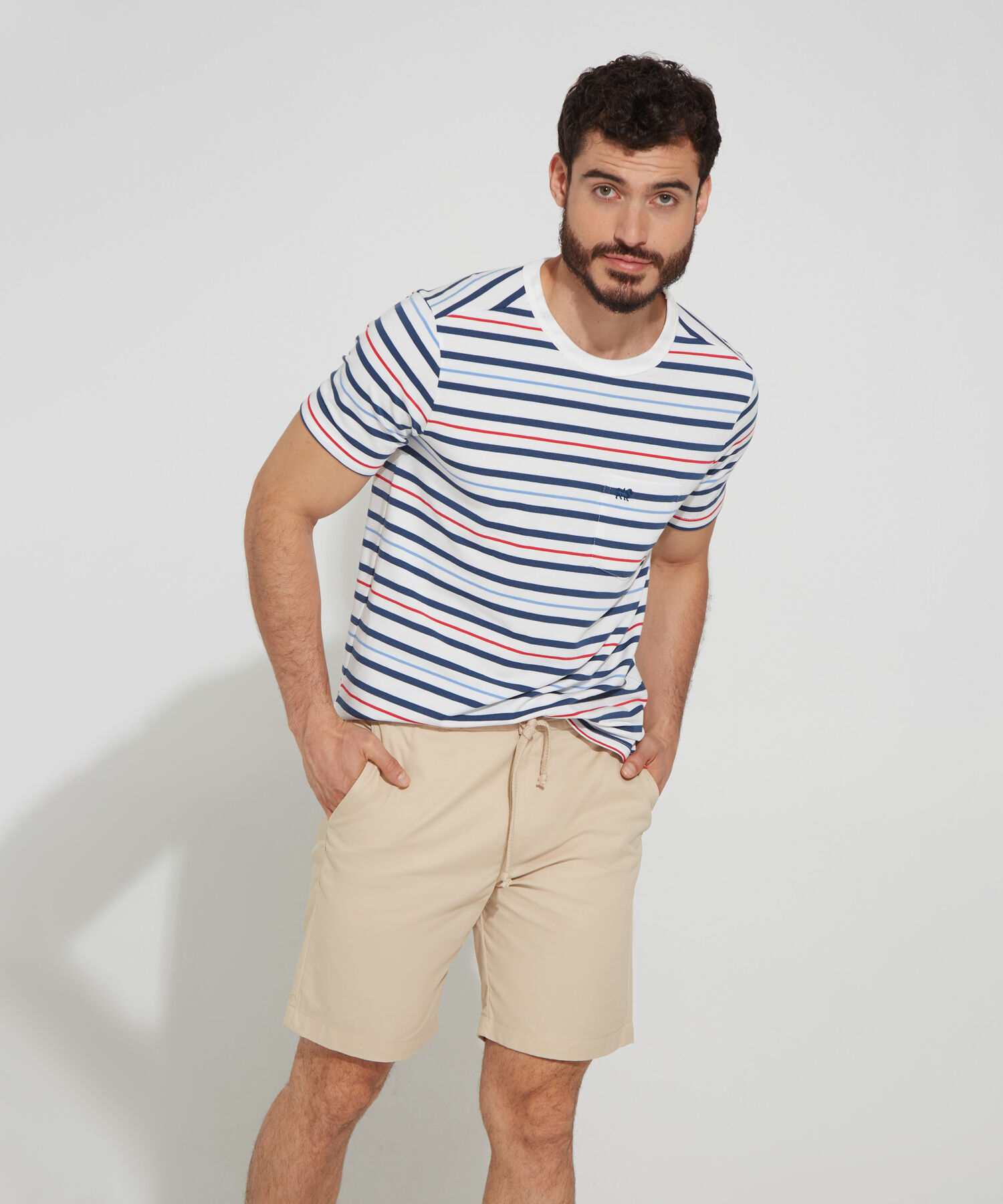 Bermuda Unicolor Con Cintura Elástica, Cordón Ajustable Y Bolsillos Laterales