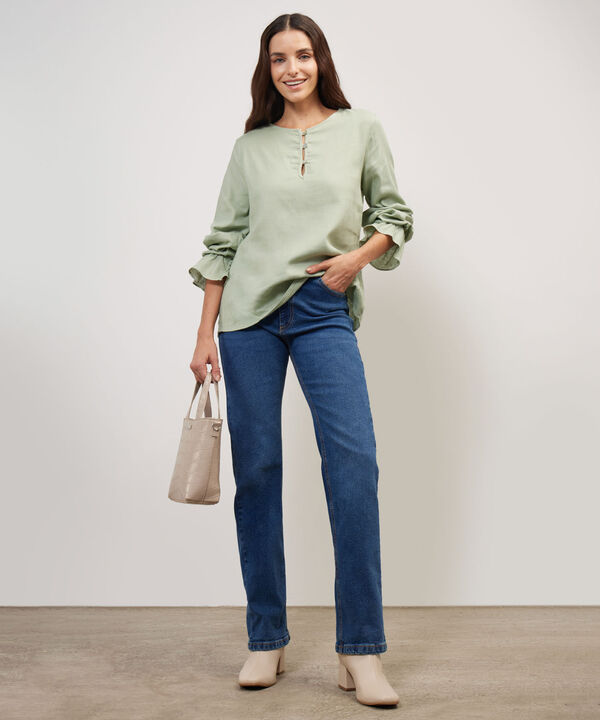 Blusa Unicolor, Escote Redondo, Perilla Corta Con Botonadura, Manga Larga Con Recogido En Puño Y Espalda