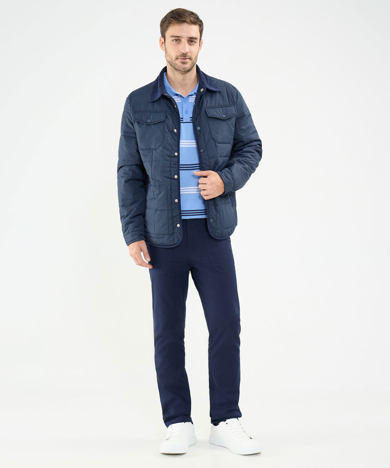 Chaqueta Acolchada Con Detalles En Pana