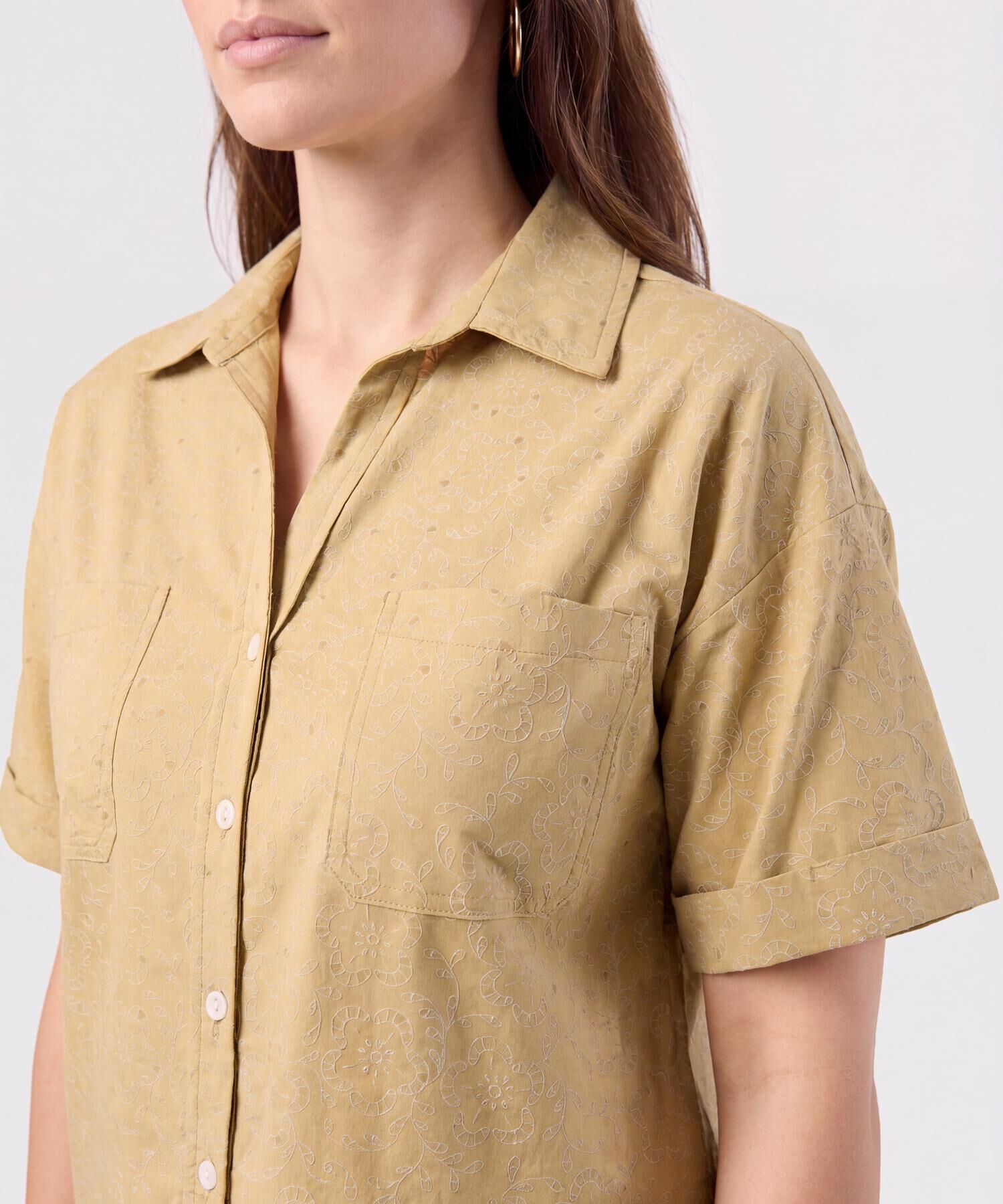 Camisa Corta Doble Bolsillo Mujer