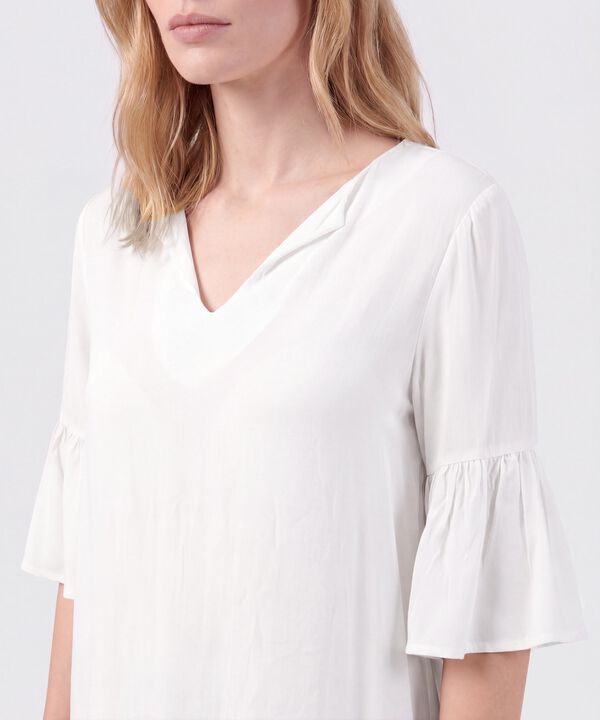 Blusa Cuello En V Con Manga Volante Mujer