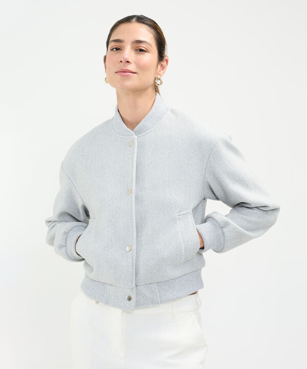 Chaqueta Manga Larga Básica Unicolor image number null