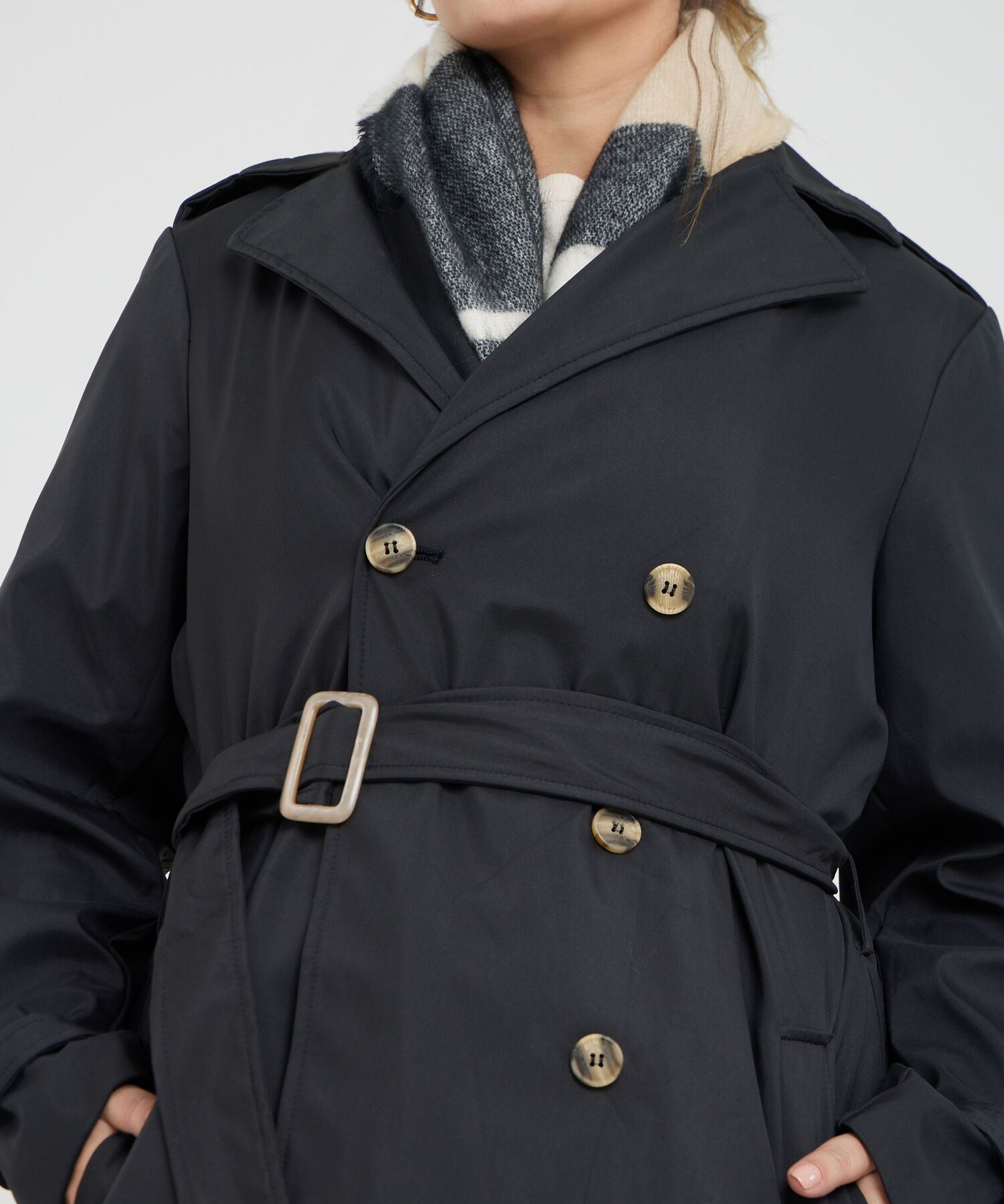 Chaqueta Tipo Trench Con Doble Abotonadura