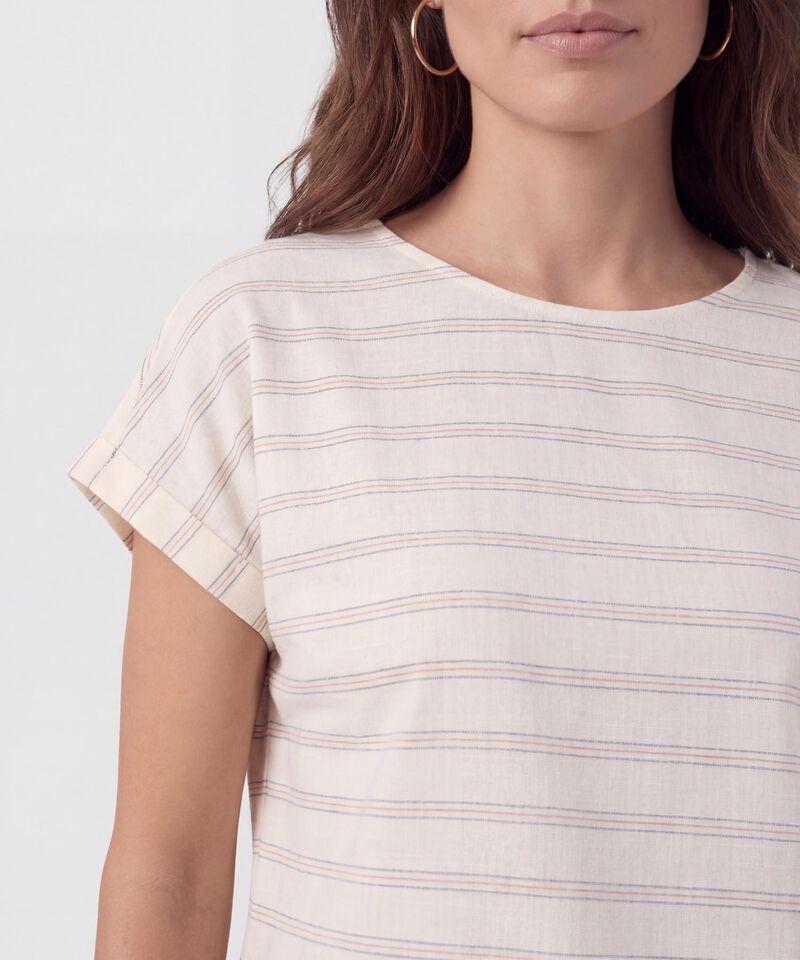 Camiseta Texturizada De Manga Corta