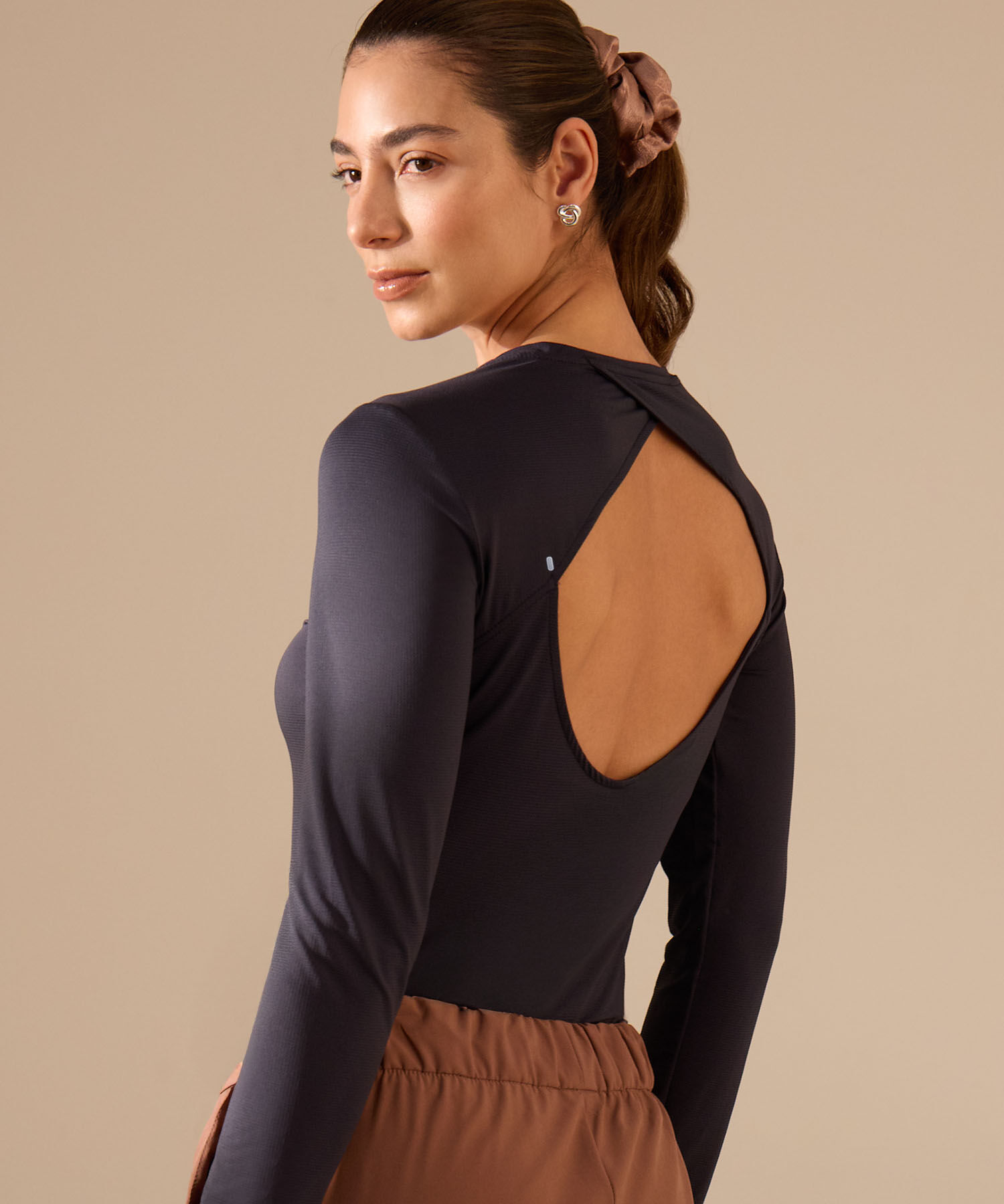 Camiseta Mujer Manga Larga Espalda Abierta