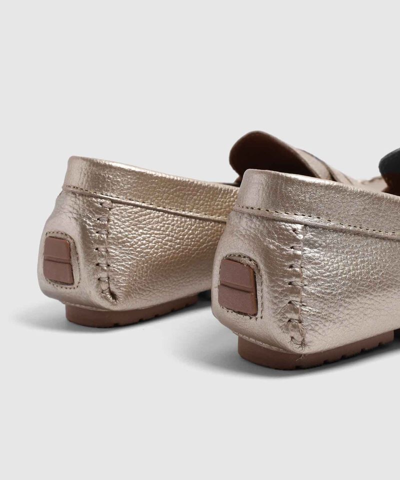 Mocasín Estilo Driver Para Mujer Con Acabado Brillante