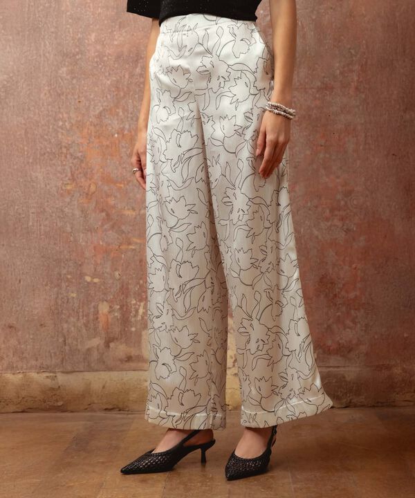 Pantalón Mujer Ancho Estampado Acabado Satín image number null