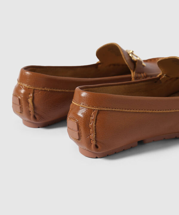 Mocasines image number null