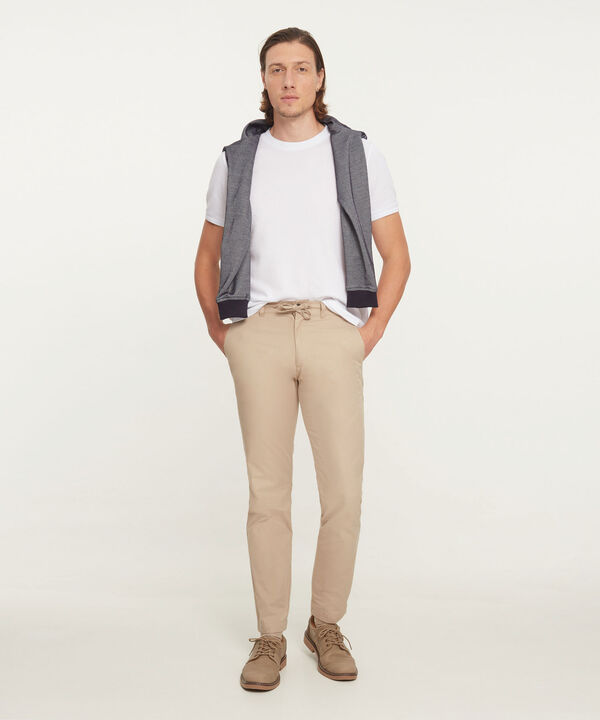 Pantalon Chino Unicolor Con Cordón