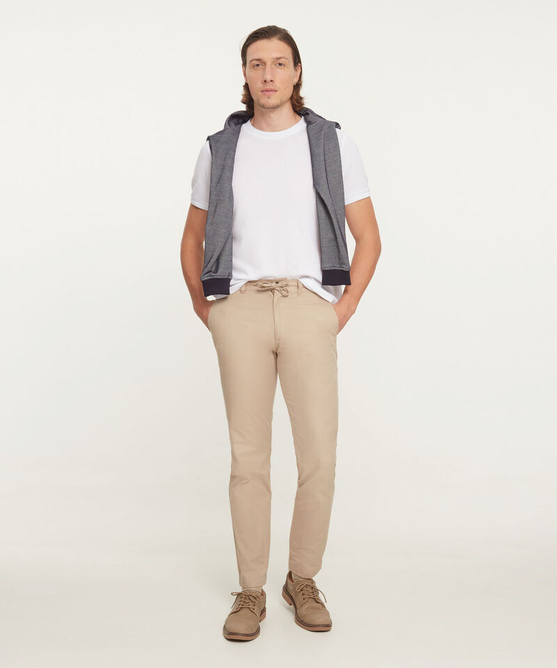 Pantalon Chino Unicolor Con Cordón