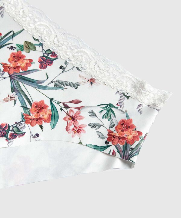 Panty Clásico con Encaje image number null