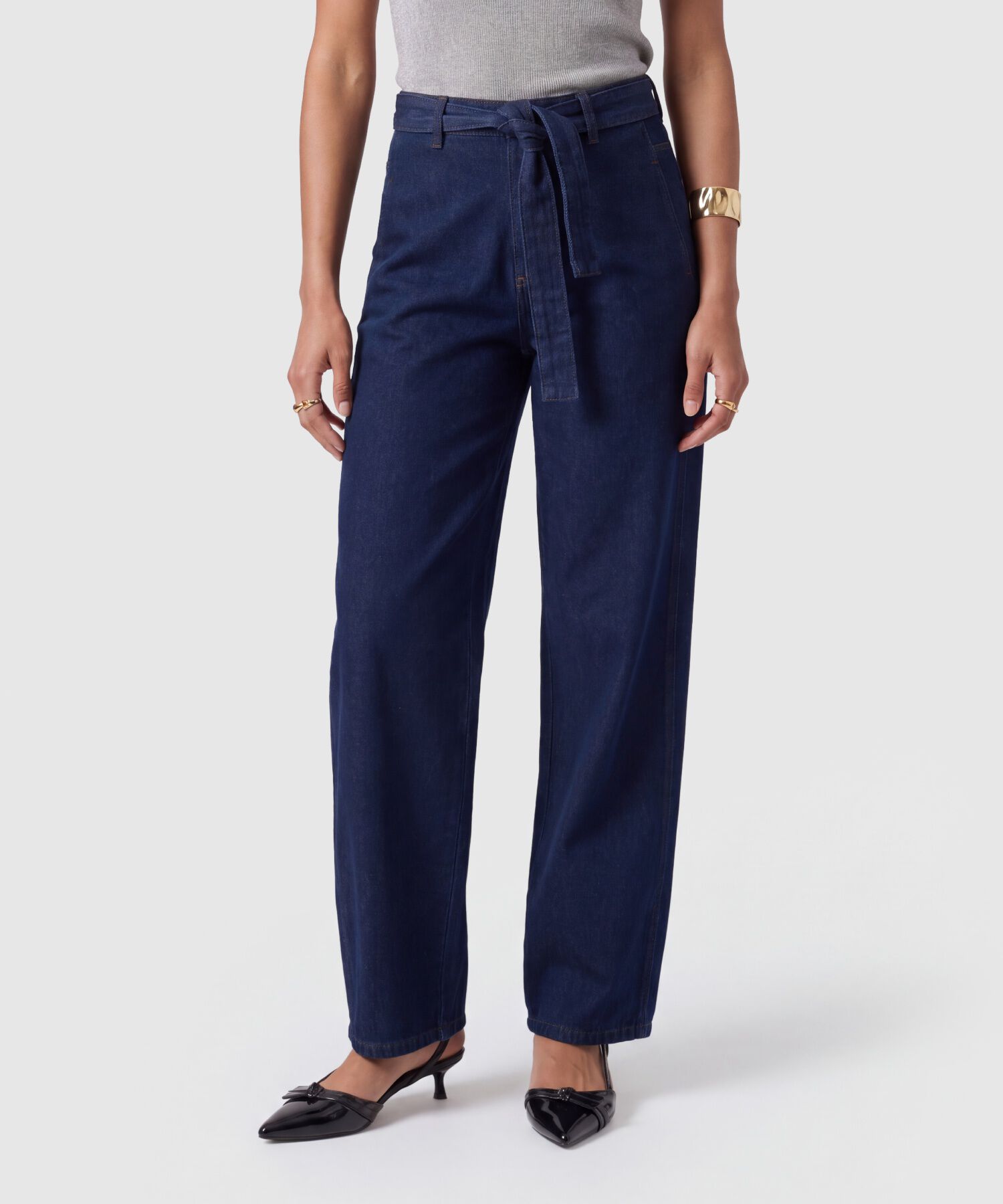 Jean Fit Barrel Con Cintur&oacute;n Para Mujer