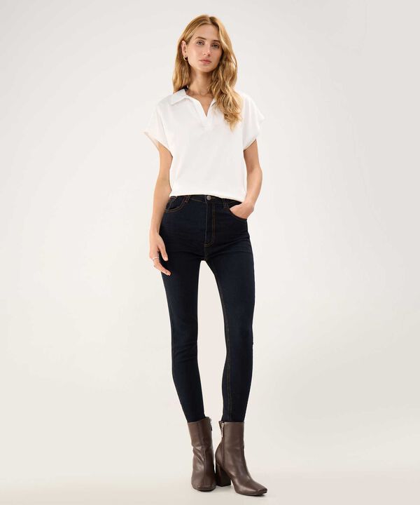 Blusa Satinada Escote en V image number null