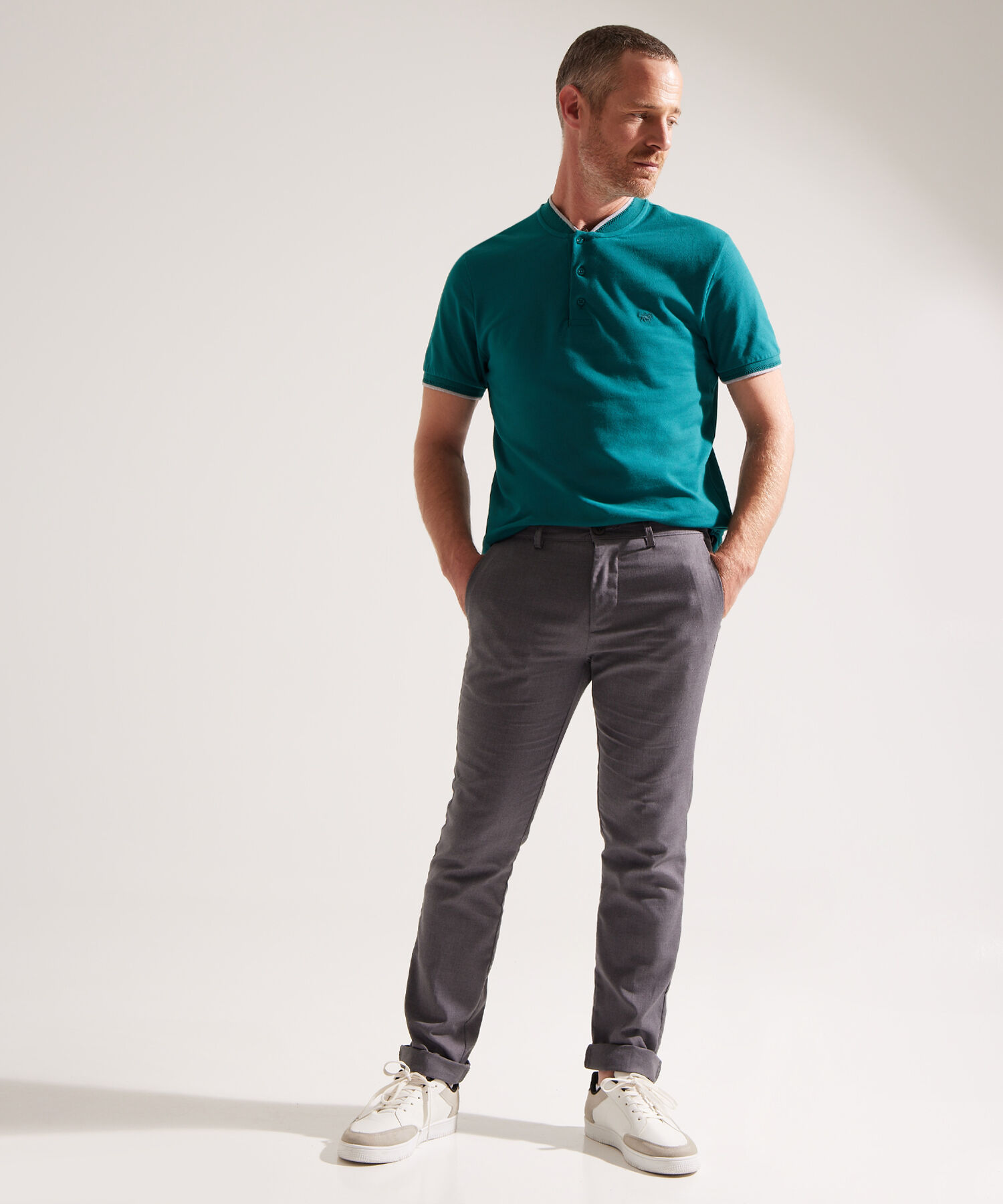 Pantalón Casual con Bolsillos