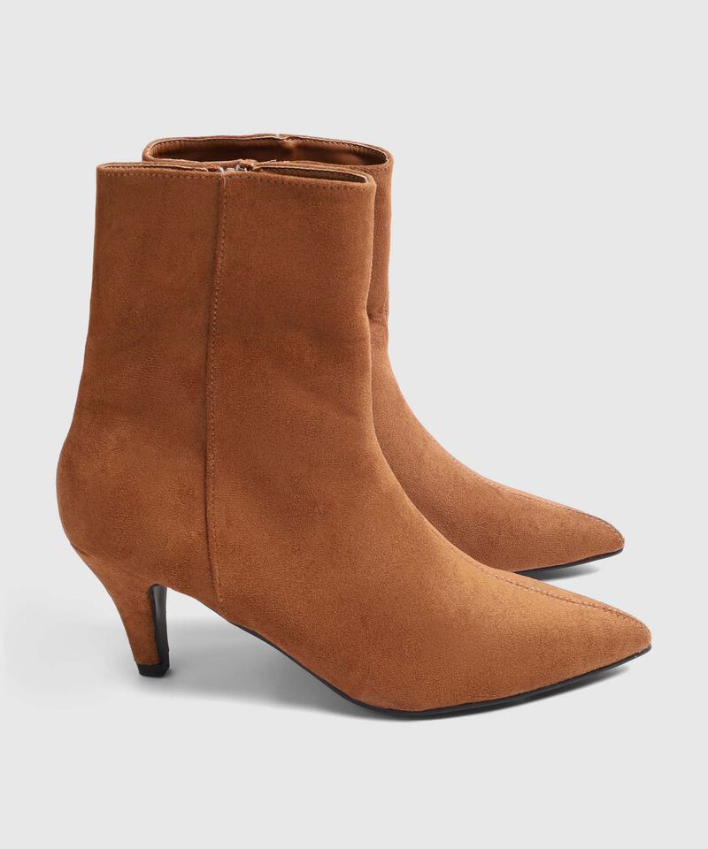 Botines De Tac&oacute;n Con Punta Triangular