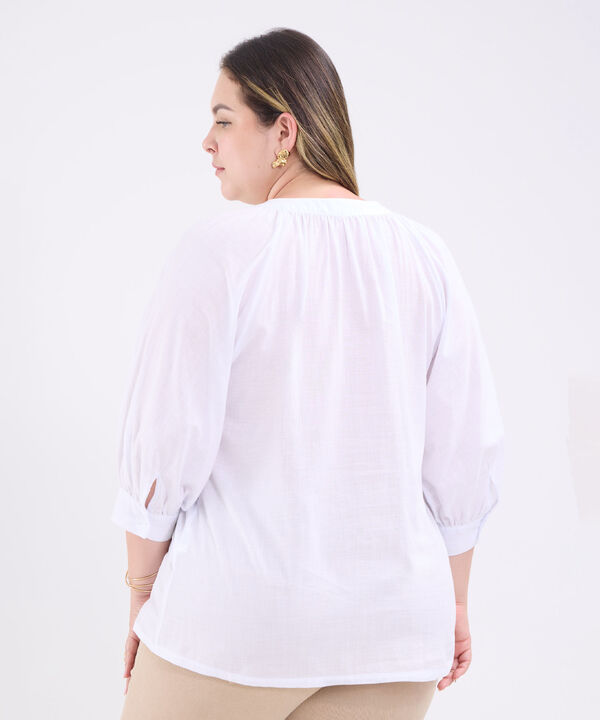 Blusa con Bordado